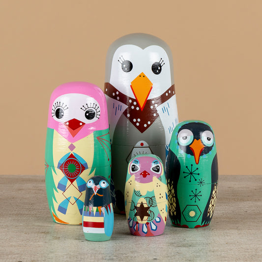 Mamushka lechuza de madera pintada de cinco piezas